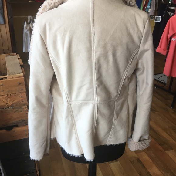 Others Follow Sherpa Jacket NWT ONLY 1 LEFT SMALL - Picture 4 of 5
